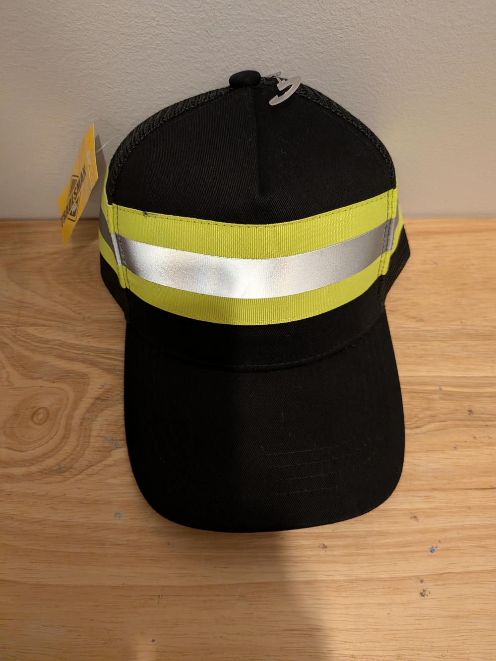 High-Visibility Mens Safety Cap - Black & Neon Yellow Reflective